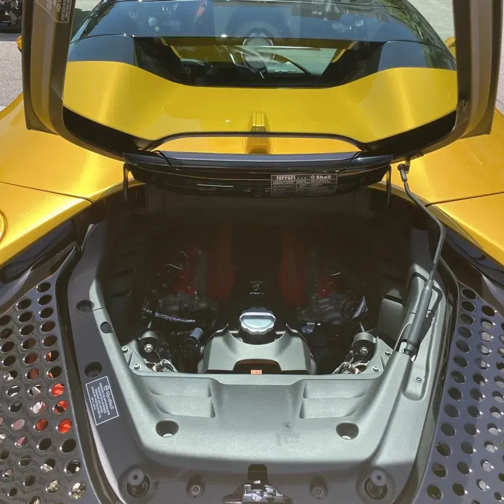 2023 Ferrari SF90 Spider