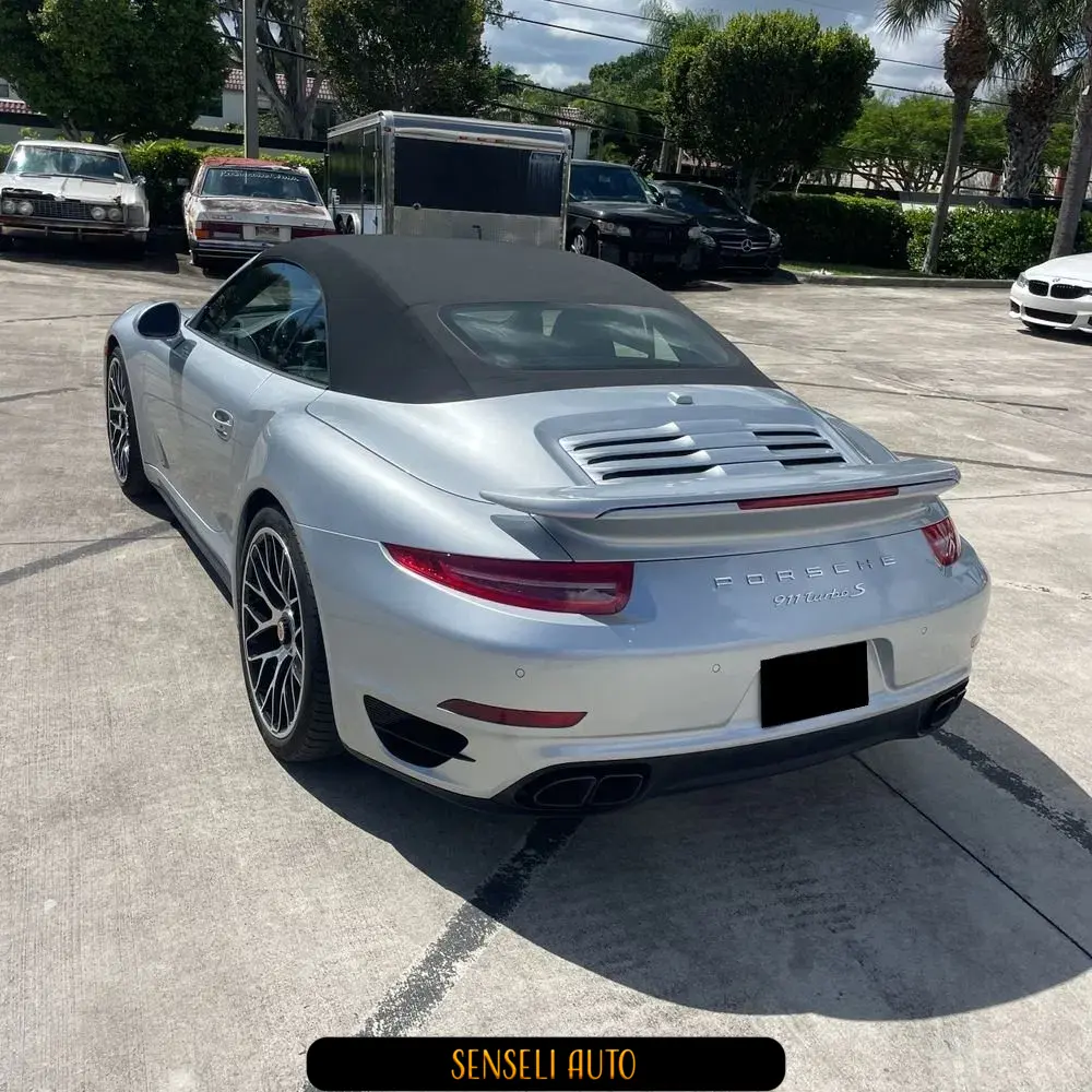 2015 Porsche 911 Carrera 4 Turbo S