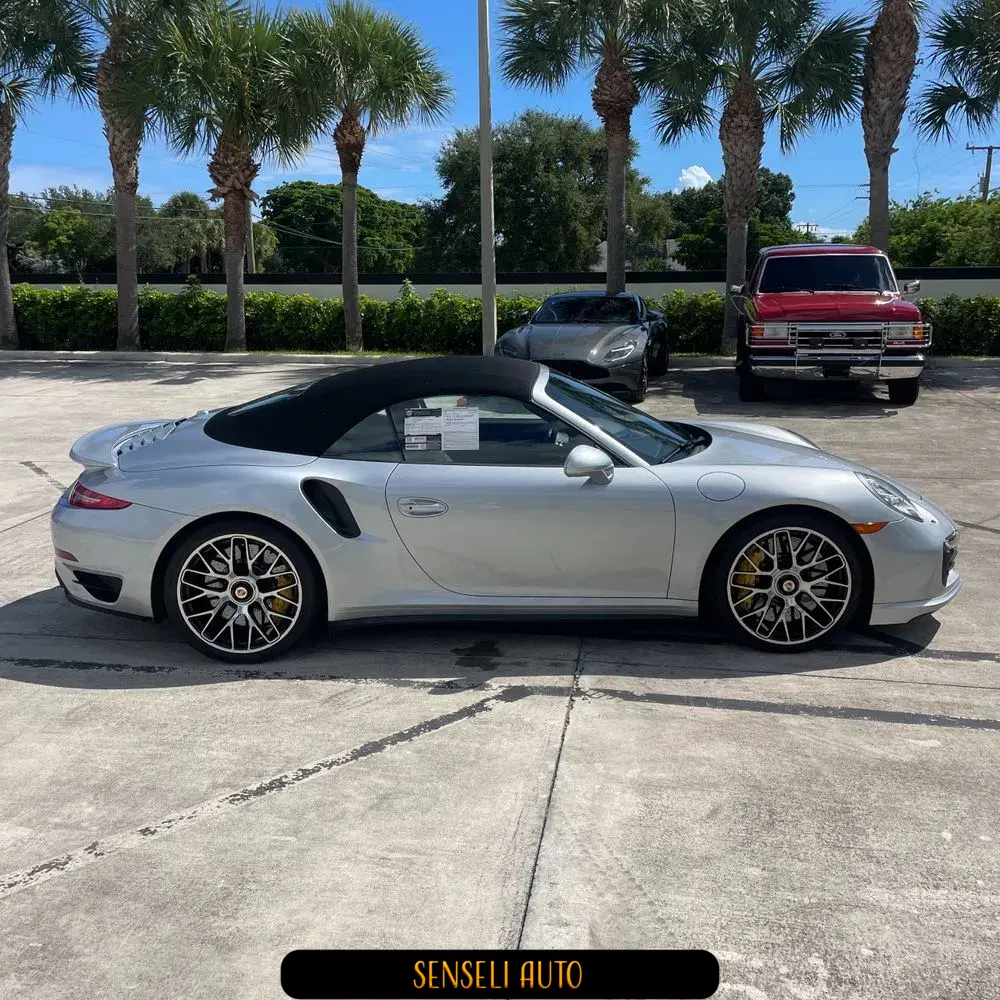 2015 Porsche 911 Carrera 4 Turbo S