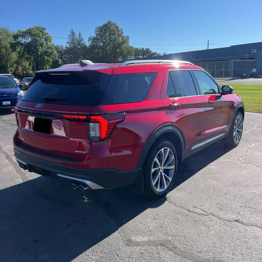 2025 Ford Explorer Platinum