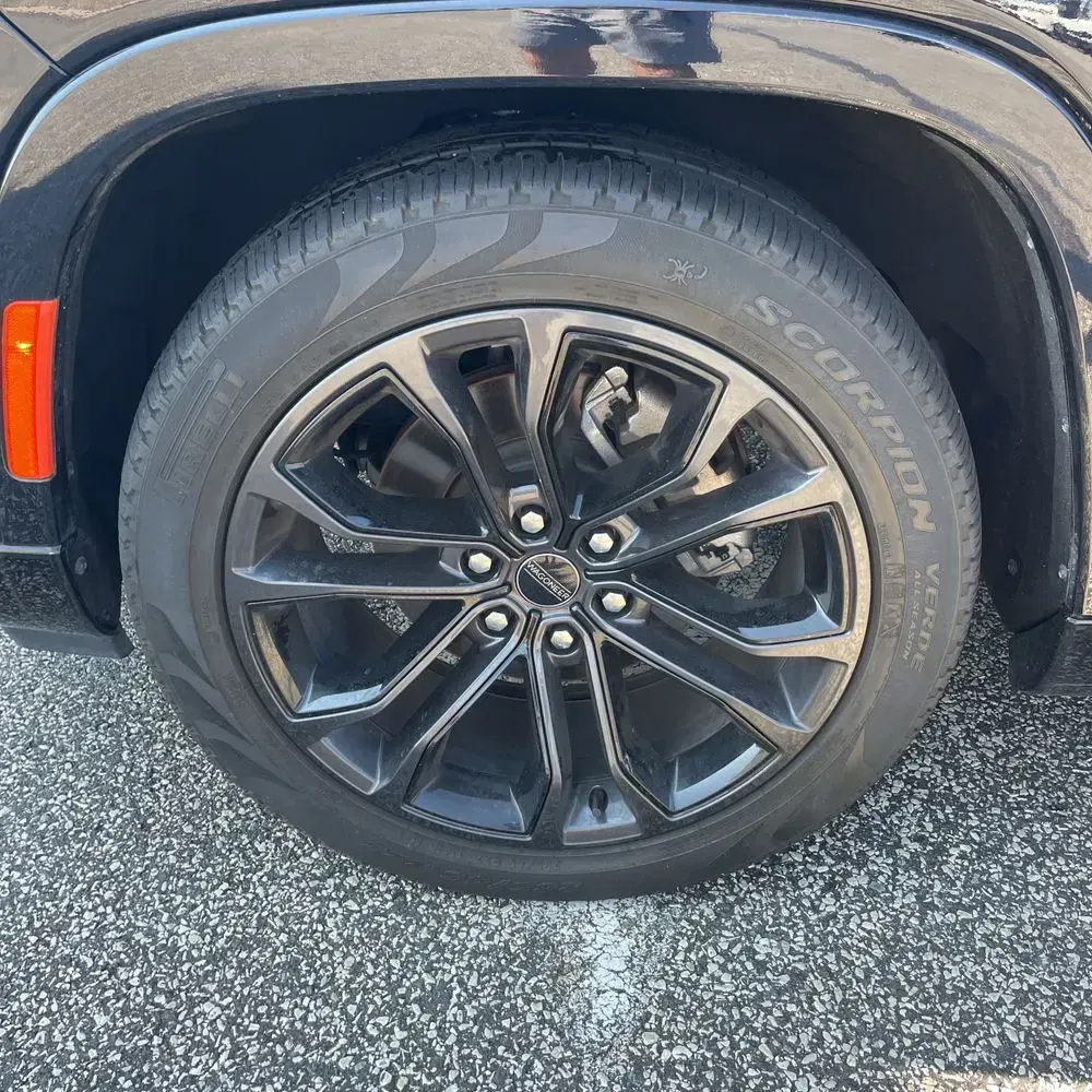 2023 Jeep Grand Wagoneer Obsidian