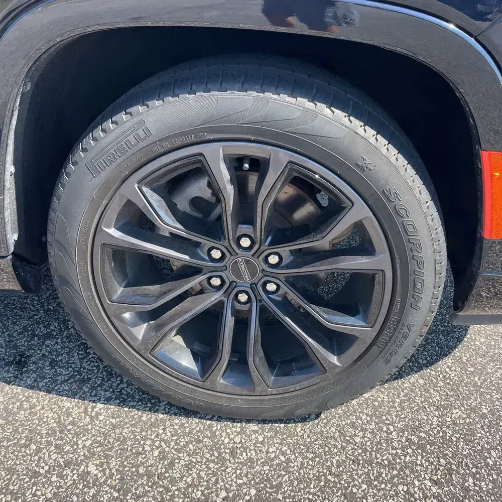 2023 Jeep Grand Wagoneer Obsidian