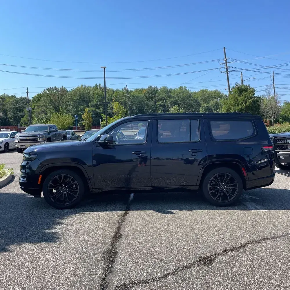2023 Jeep Grand Wagoneer Obsidian