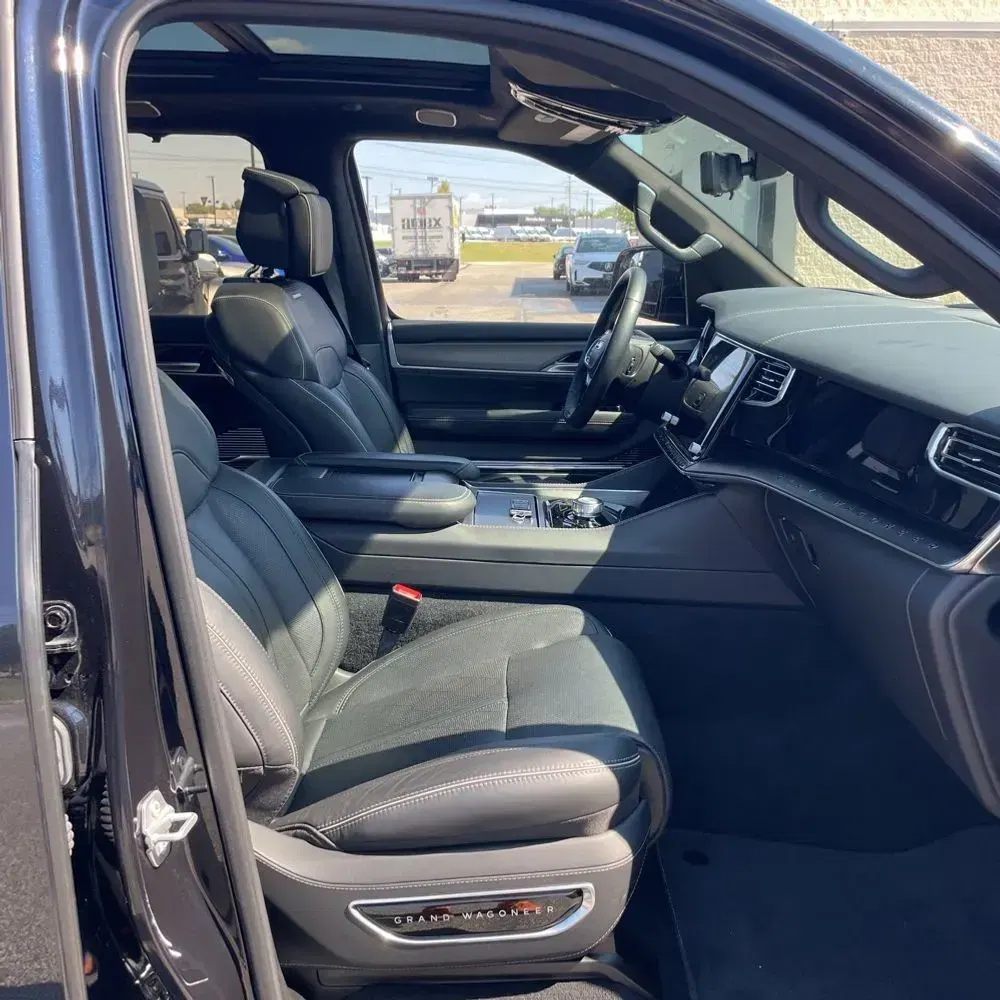 2023 Jeep Grand Wagoneer Obsidian