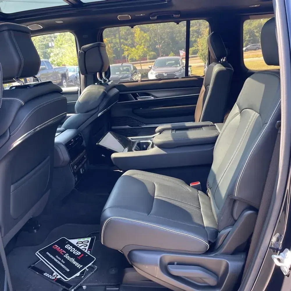2023 Jeep Grand Wagoneer Obsidian