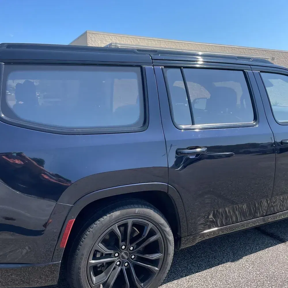 2023 Jeep Grand Wagoneer Obsidian