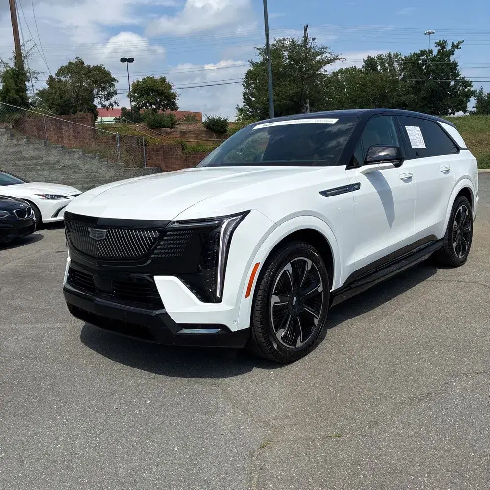 2025 Cadillac Escalade IQ Sport 2