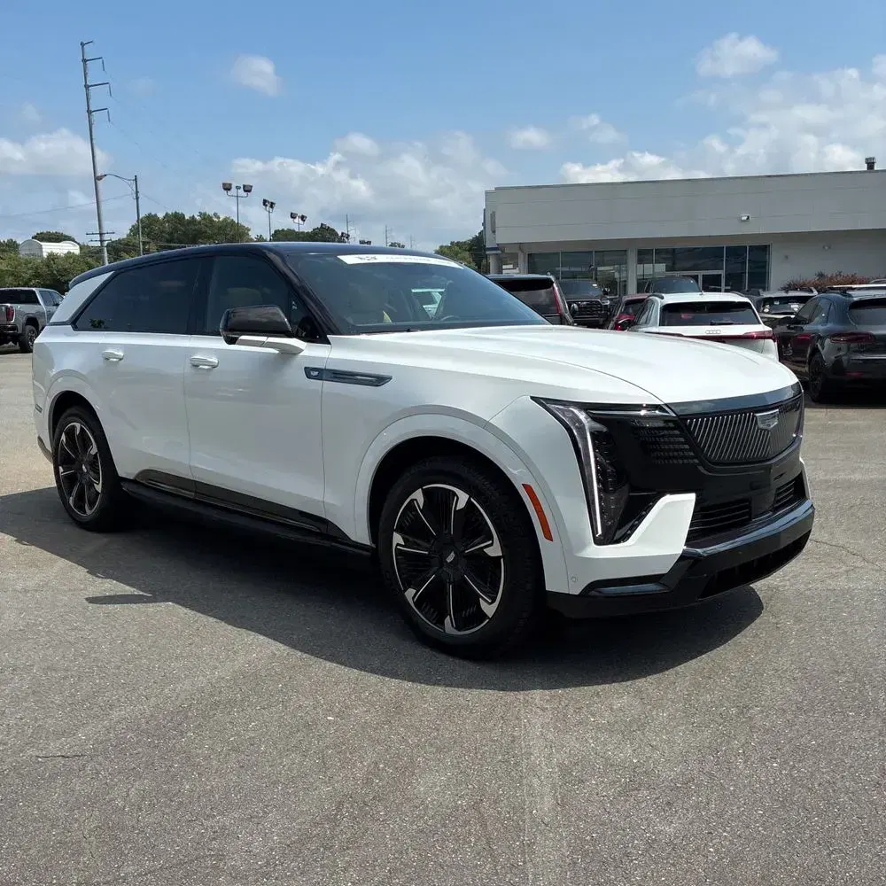 2025 Cadillac Escalade IQ Sport 2