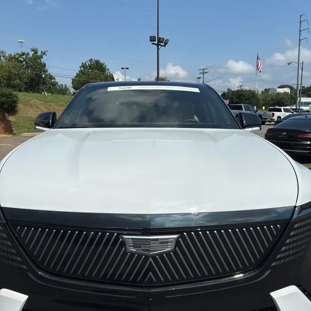 2025 Cadillac Escalade IQ Sport 2