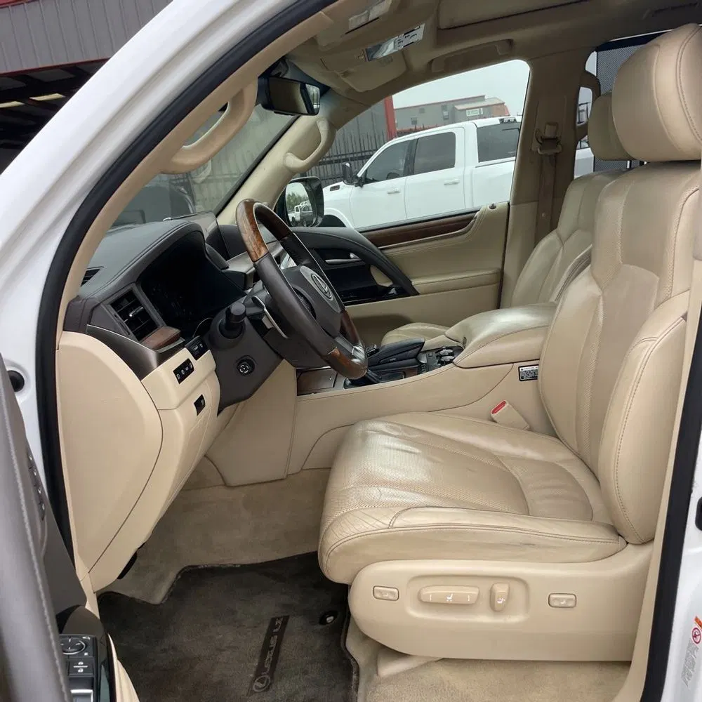 2017 Lexus LX 570 Base