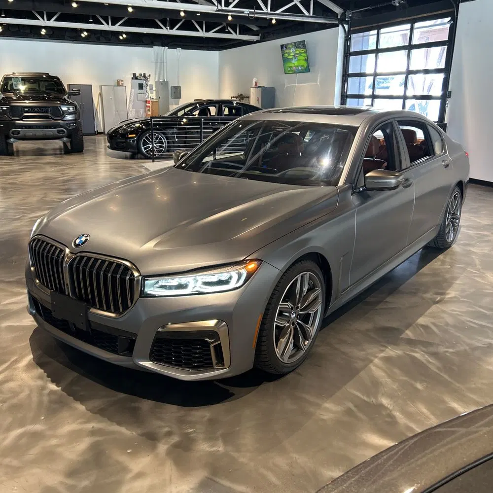 2022 BMW 7-Series M760xi