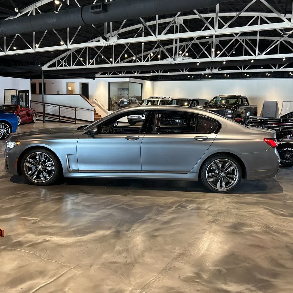 2022 BMW 7-Series M760xi