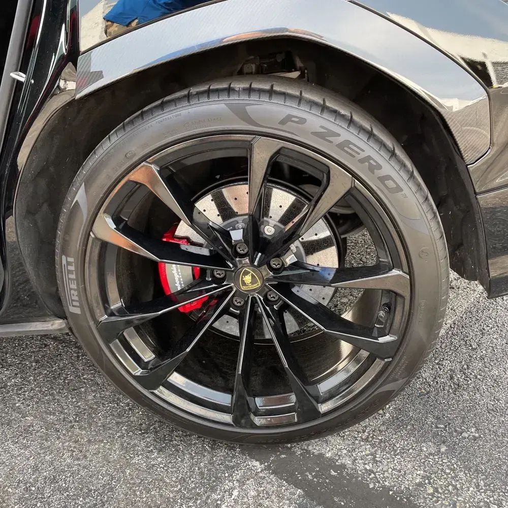2023 Lamborghini Urus S