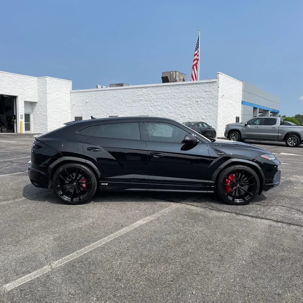 2023 Lamborghini Urus S