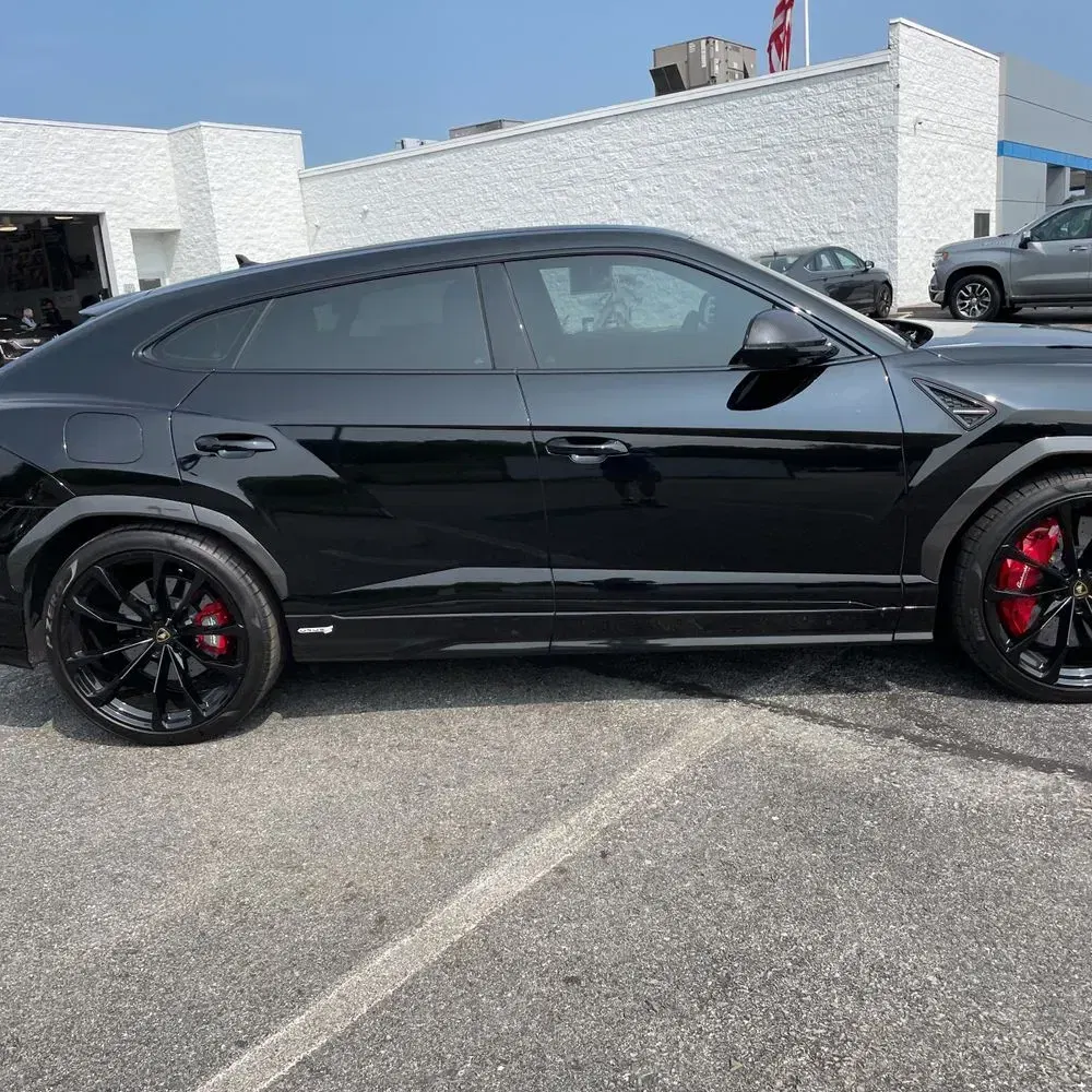2023 Lamborghini Urus S