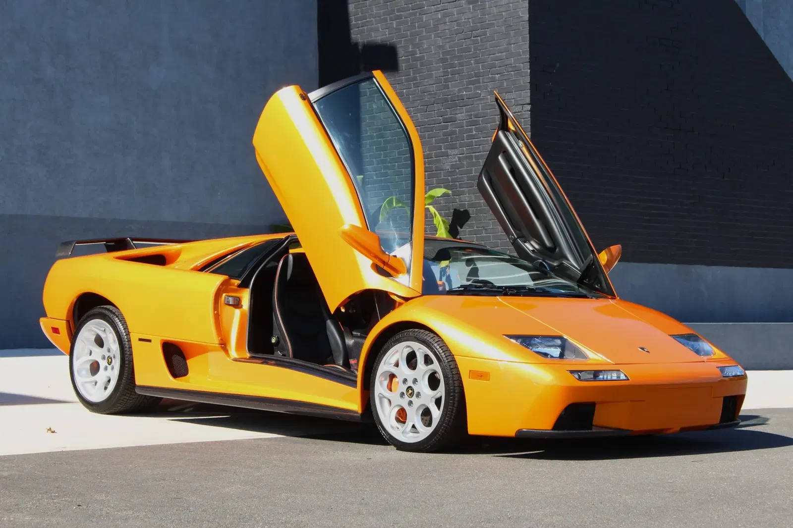 14k-Mile 2001 Lamborghini Diablo VT 6.0