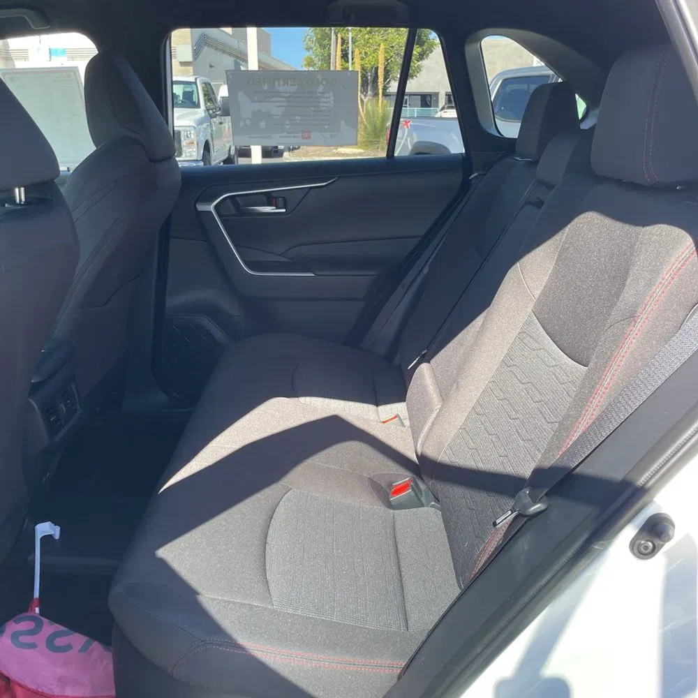 2025 Toyota RAV4 Plug-in Hybrid SE