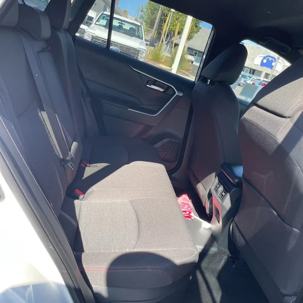 2025 Toyota RAV4 Plug-in Hybrid SE