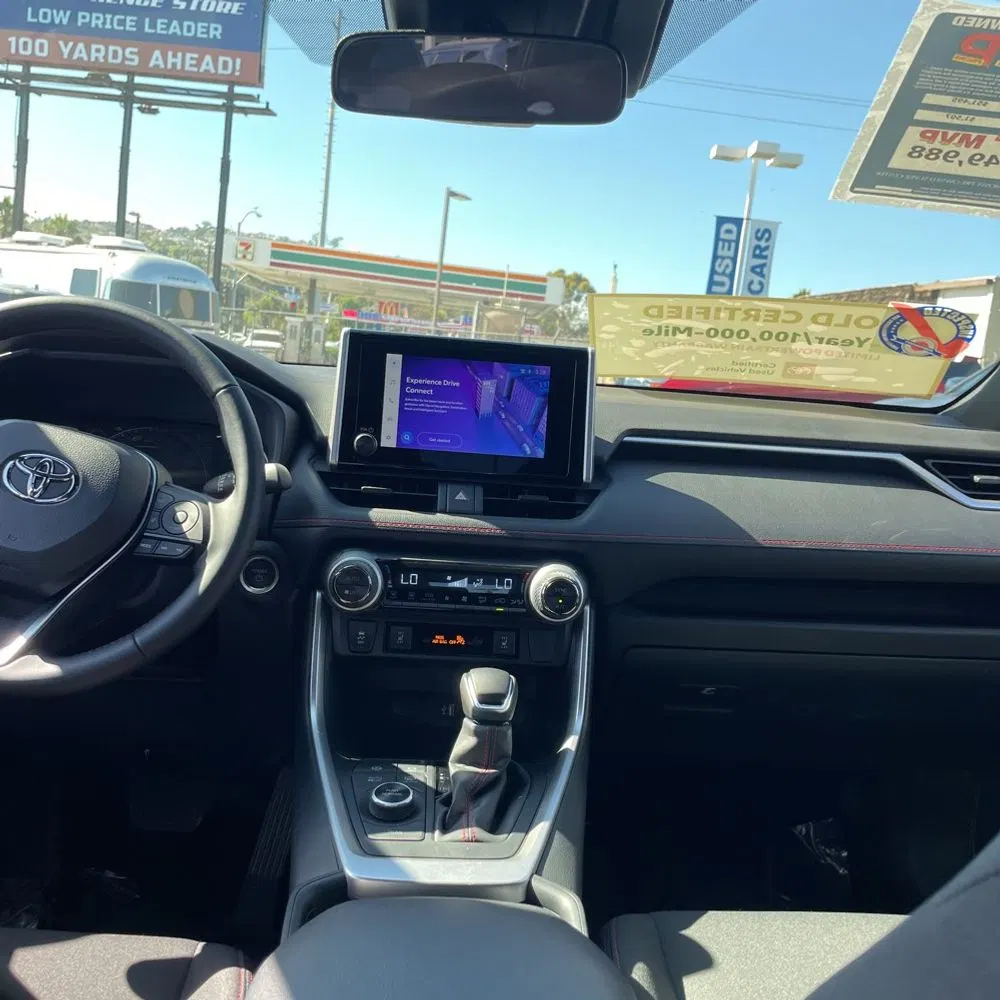 2025 Toyota RAV4 Plug-in Hybrid SE