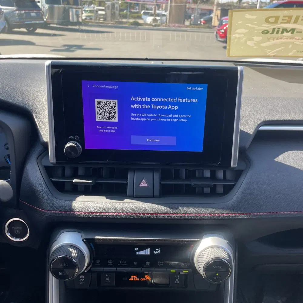 2025 Toyota RAV4 Plug-in Hybrid SE