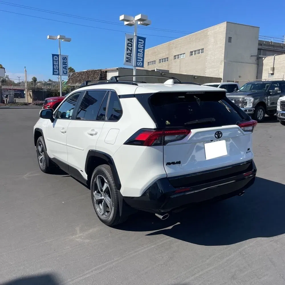 2025 Toyota RAV4 Plug-in Hybrid SE