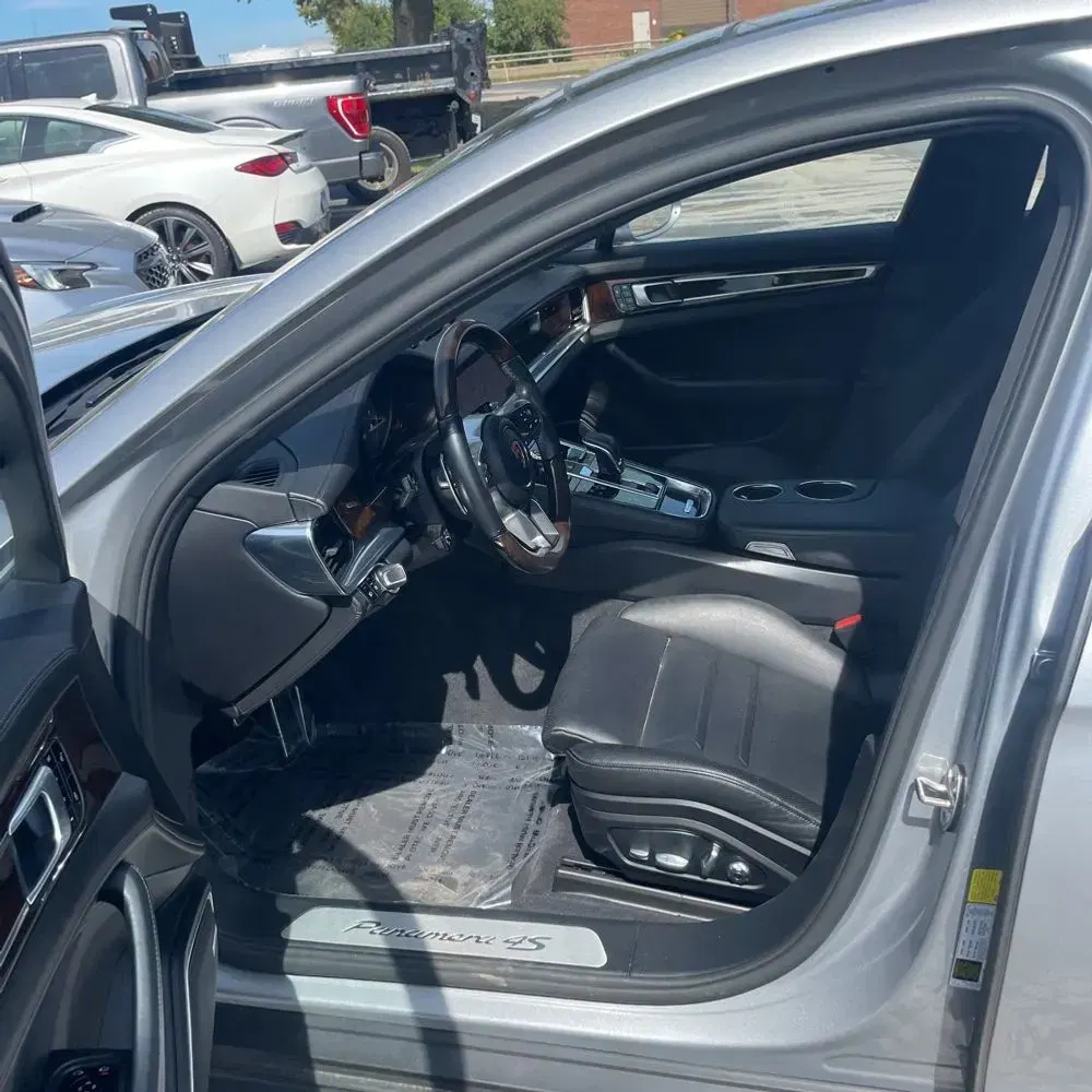 2018 Porsche Panamera 4S