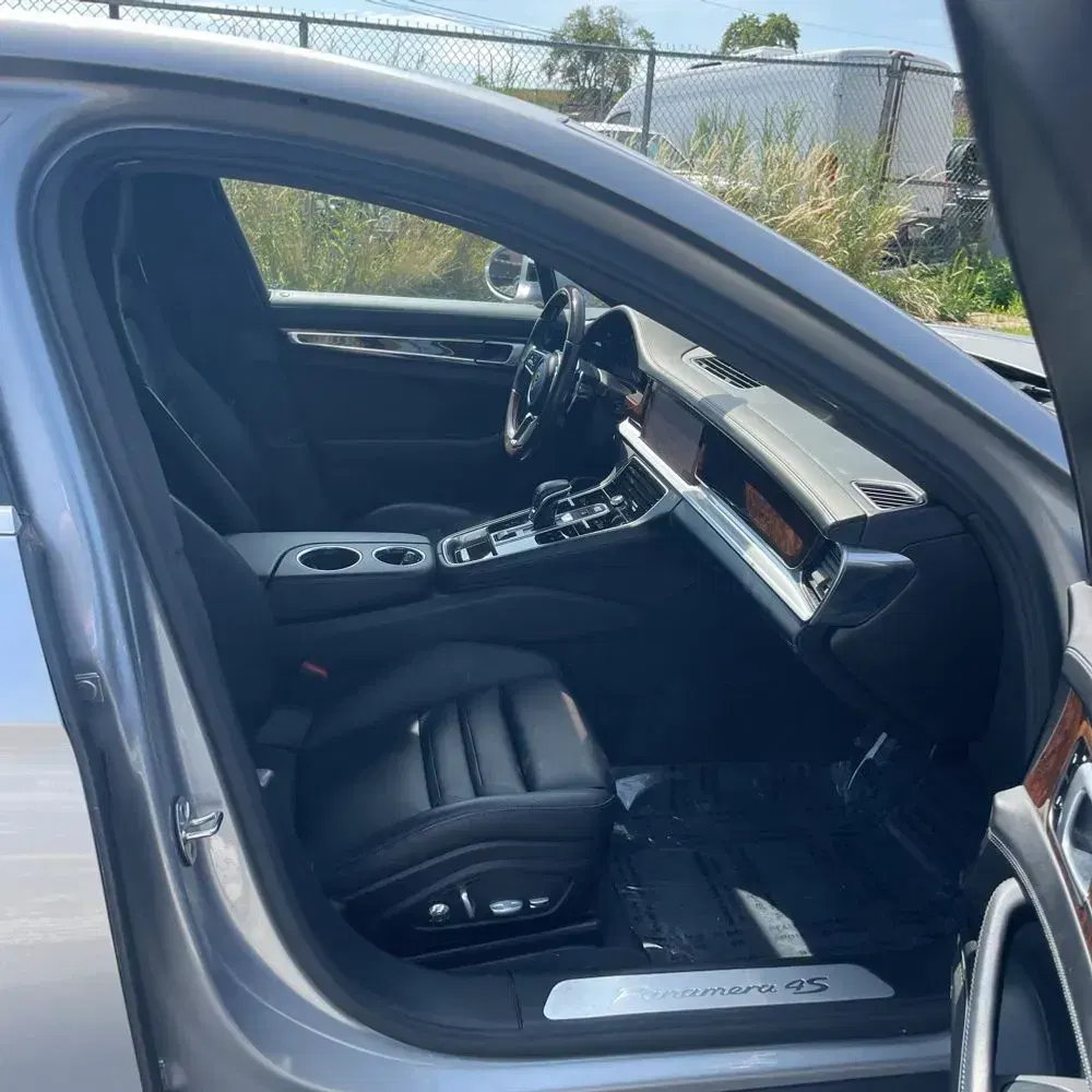 2018 Porsche Panamera 4S