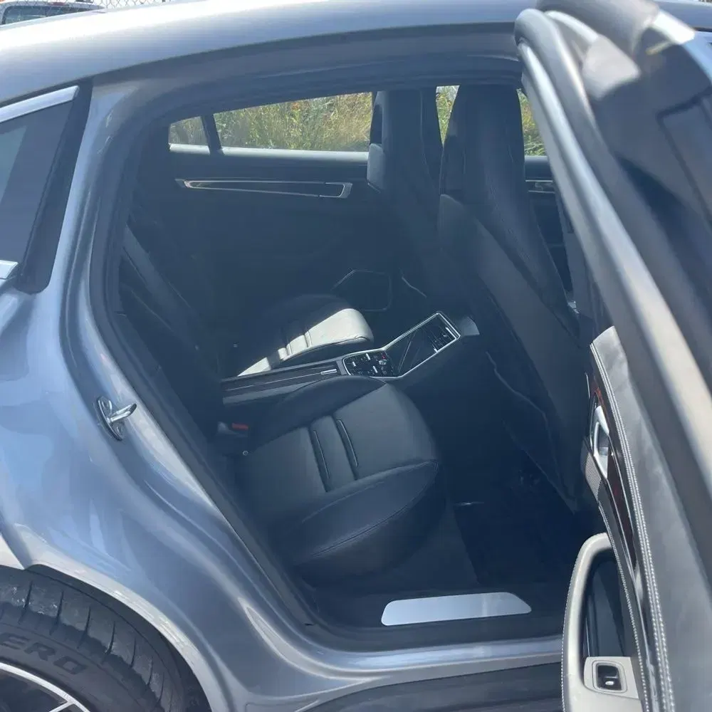 2018 Porsche Panamera 4S