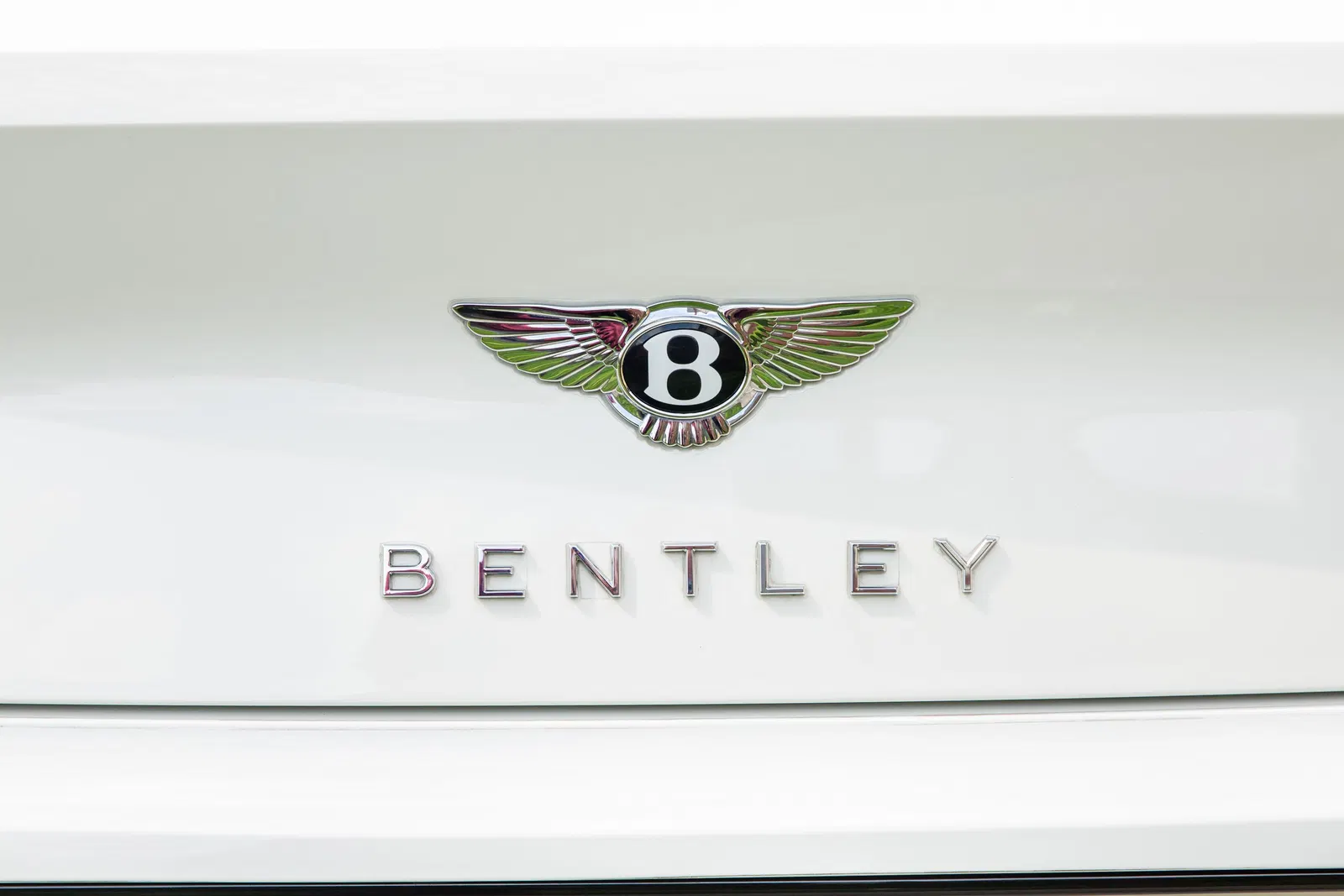 2022 Bentley Continental GT V8 - ~7,200 Miles, 542-hp Twin-Turbo V8, AWD, Blackline Specification