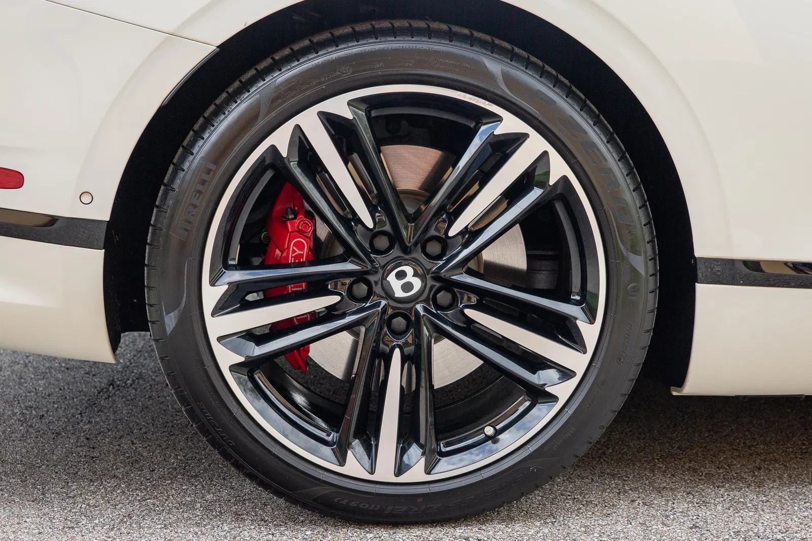 2022 Bentley Continental GT V8 - ~7,200 Miles, 542-hp Twin-Turbo V8, AWD, Blackline Specification