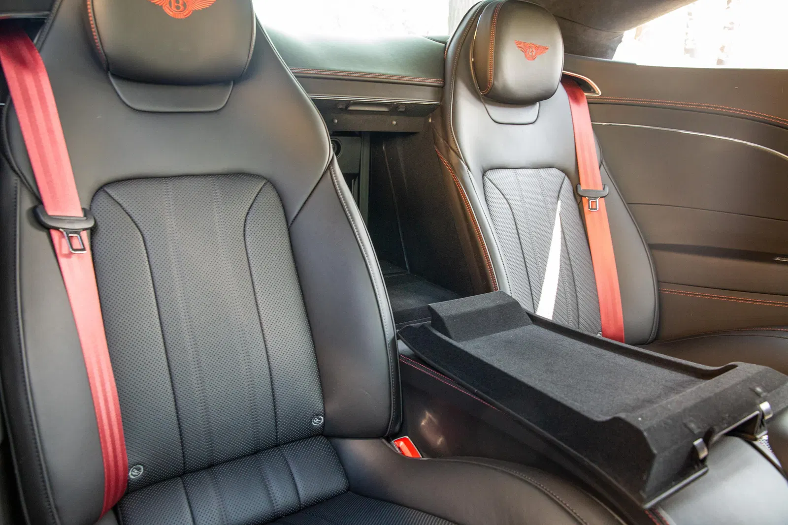 2022 Bentley Continental GT V8 - ~7,200 Miles, 542-hp Twin-Turbo V8, AWD, Blackline Specification