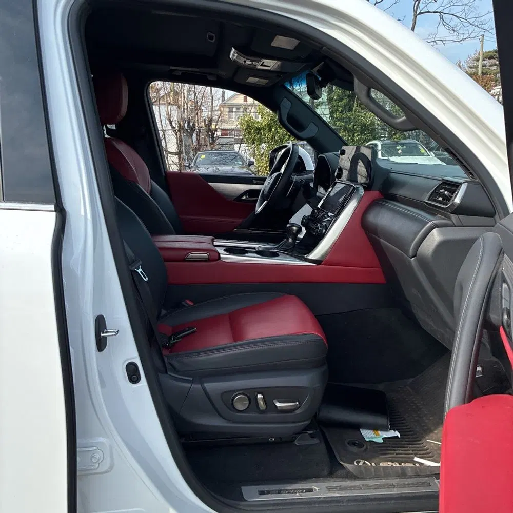 2024 Lexus LX 600 F SPORT Handling