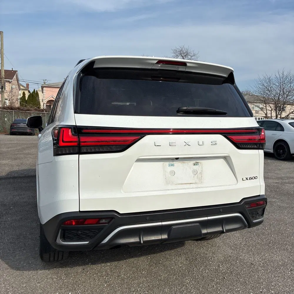 2024 Lexus LX 600 F SPORT Handling