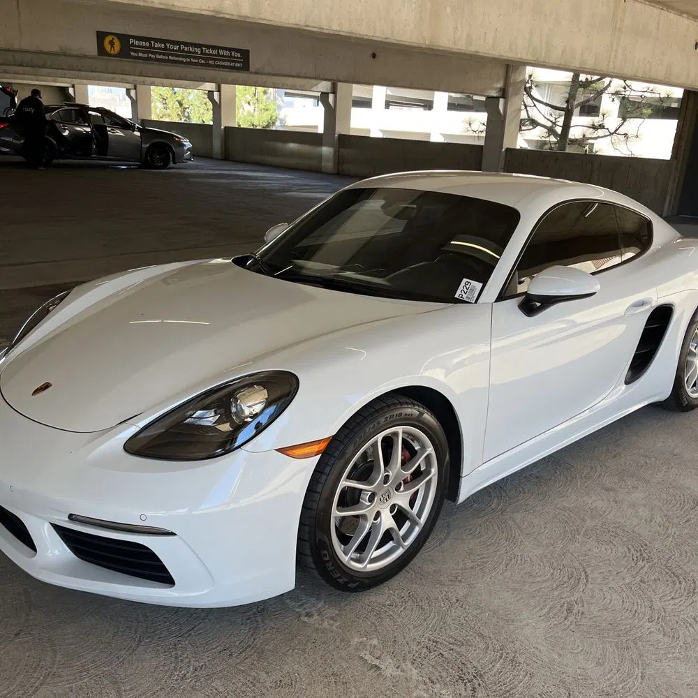 2018 Porsche 718 Cayman Base