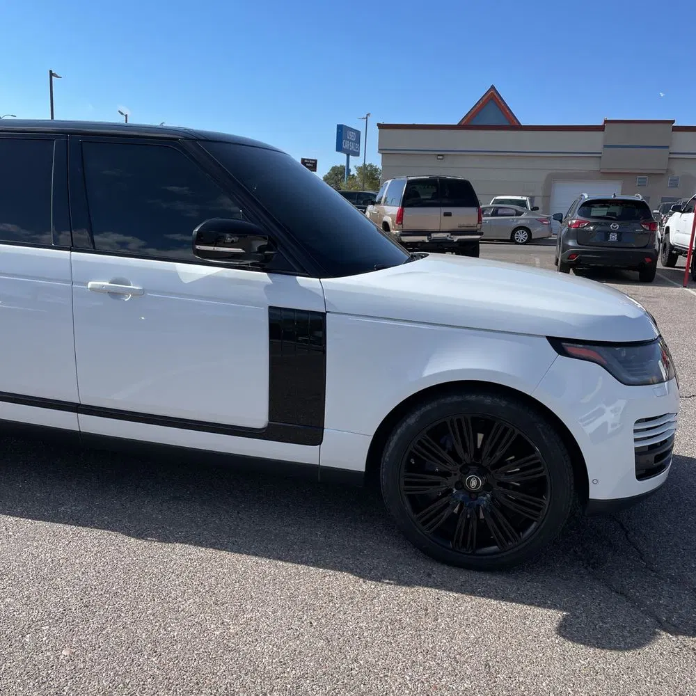 2020 Land Rover Range Rover P525 HSE