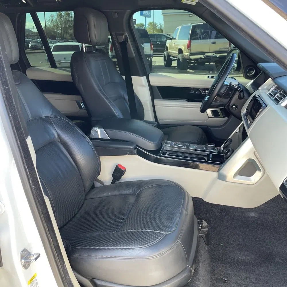 2020 Land Rover Range Rover P525 HSE
