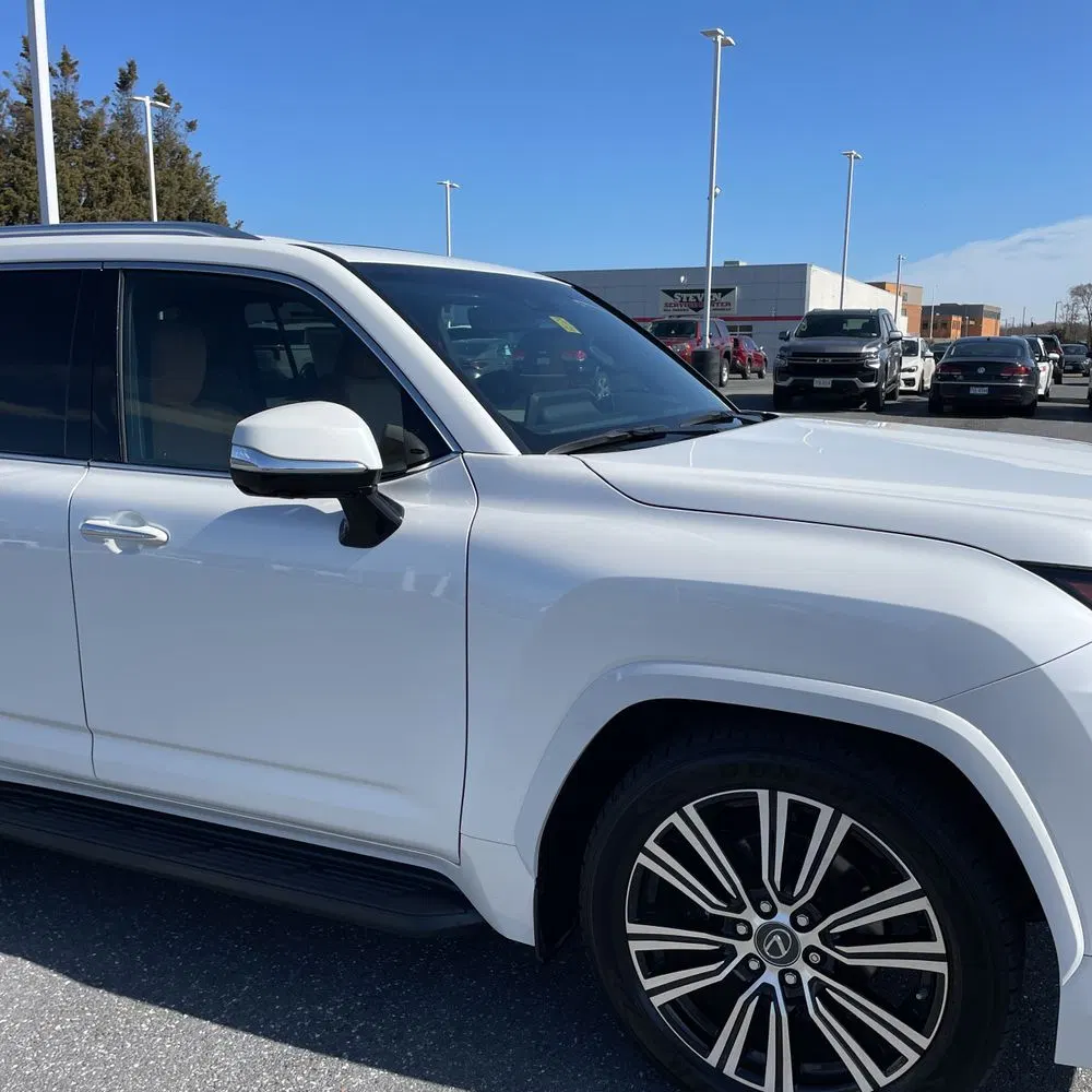 2023 Lexus LX 600 Luxury
