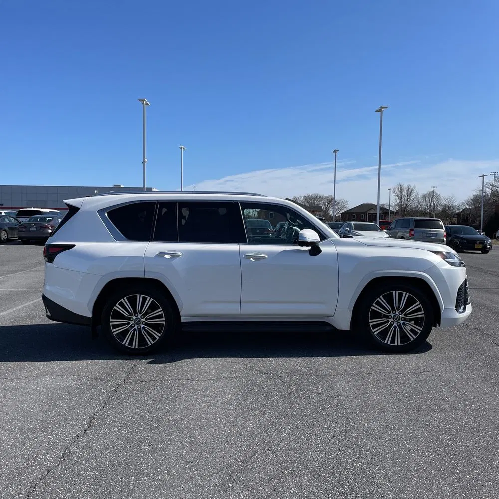 2023 Lexus LX 600 Luxury