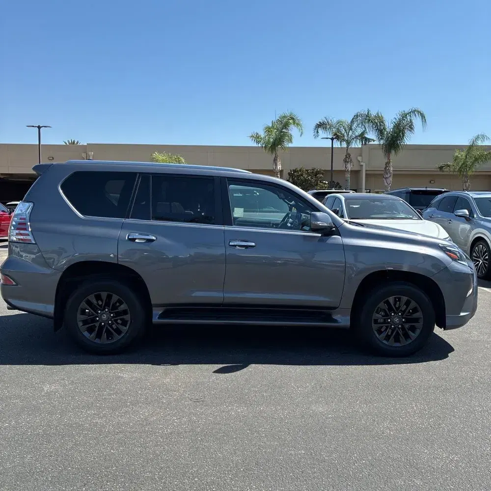 2023 Lexus GX 460 Base