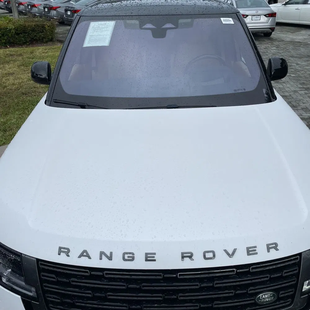 2023 Land Rover Range Rover P530 SE