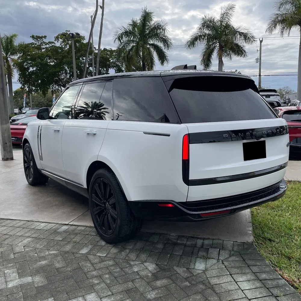 2023 Land Rover Range Rover P530 SE