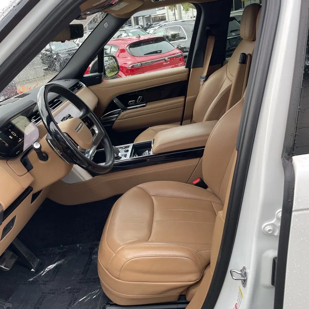 2023 Land Rover Range Rover P530 SE