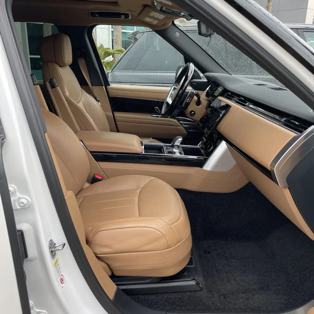 2023 Land Rover Range Rover P530 SE