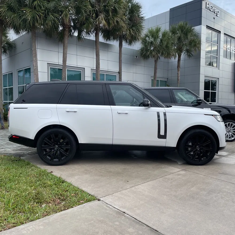 2023 Land Rover Range Rover P530 SE