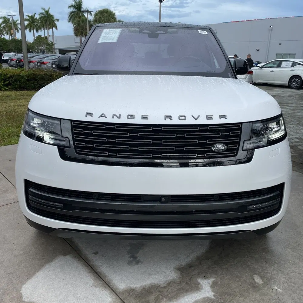 2023 Land Rover Range Rover P530 SE
