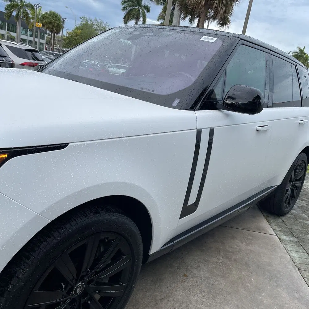 2023 Land Rover Range Rover P530 SE