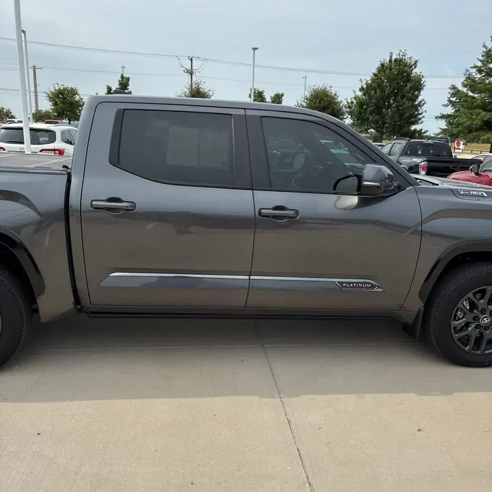 2025 Toyota Tundra Platinum HV