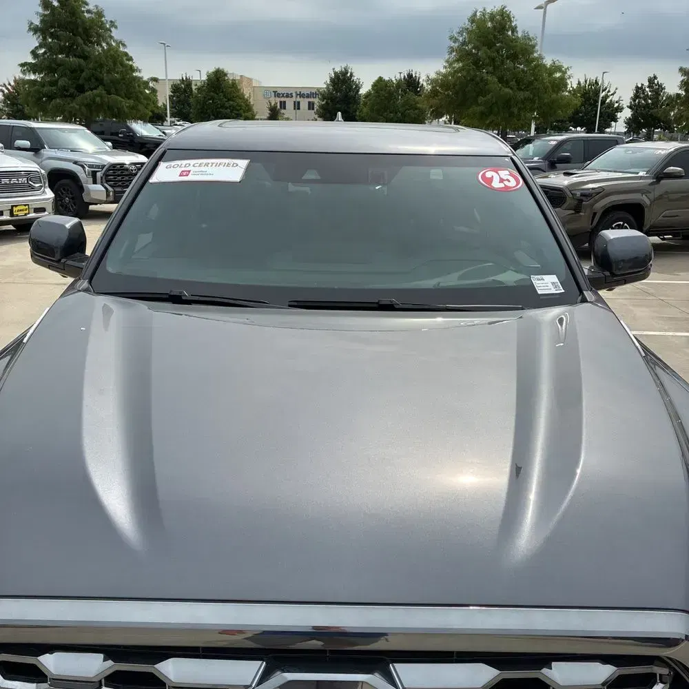 2025 Toyota Tundra Platinum HV
