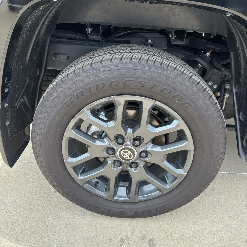 2025 Toyota Tundra Platinum HV