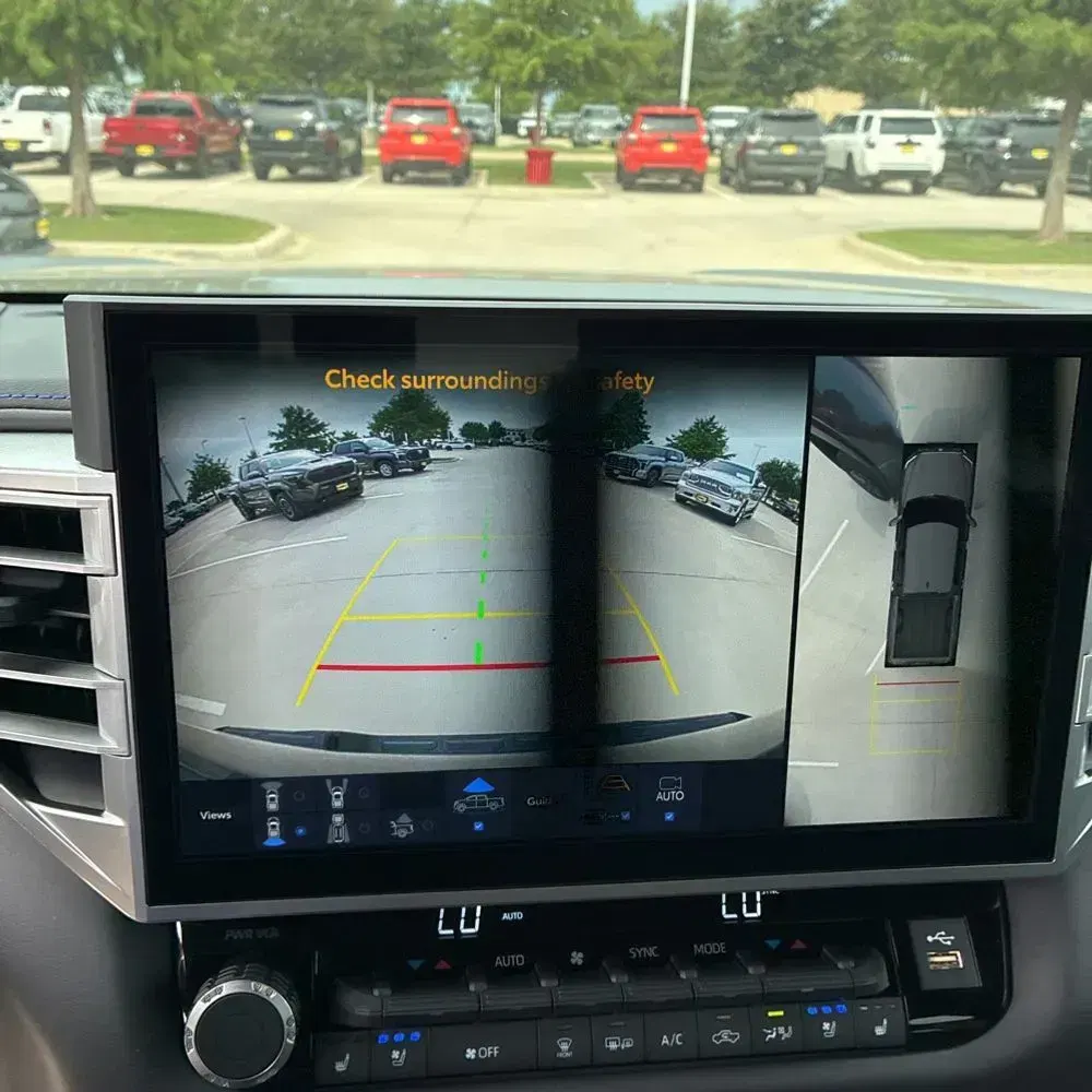2025 Toyota Tundra Platinum HV